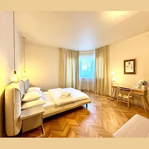 https://city-center-unirii-shared-3-rooms-1-shared-bath-in.bucharesthotelsnow.com